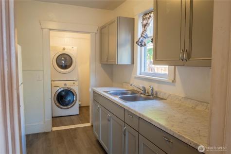 615 1st Street Wenatchee WA 98801