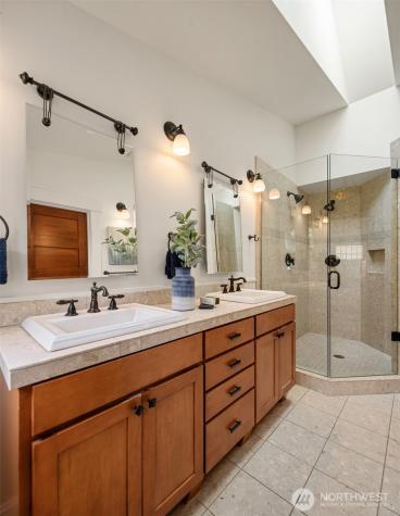 1406 N 38th Street Seattle WA 98103