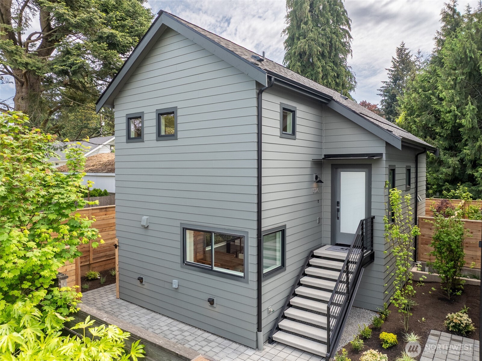 8126 12th Avenue SW Seattle WA 98106
