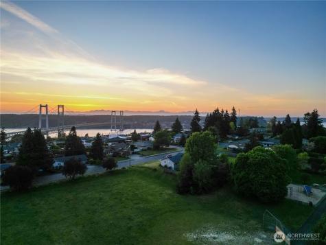 1310 N Heatherwood W Tacoma WA 98406