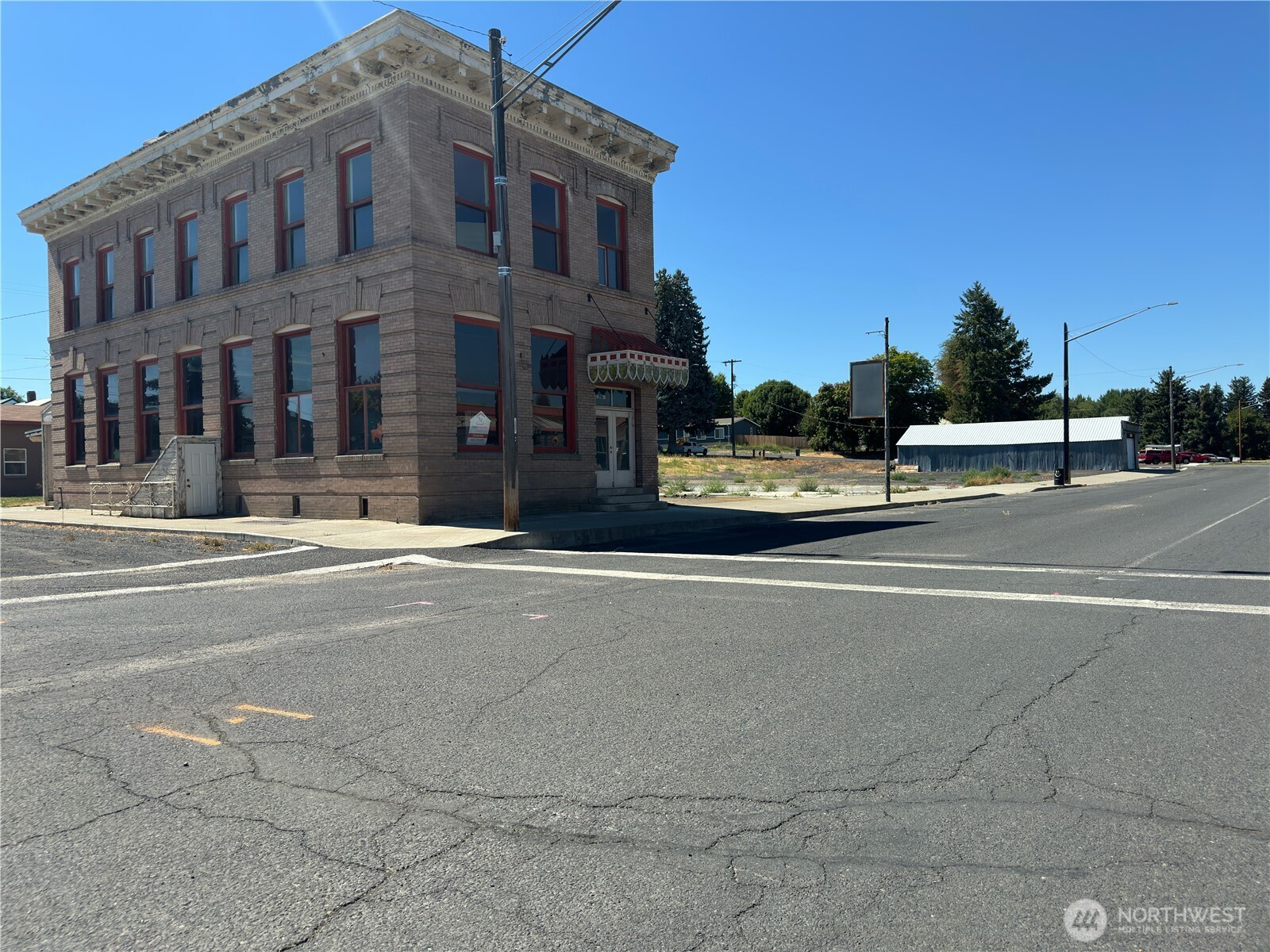 301 W Main Street Almira WA 99103