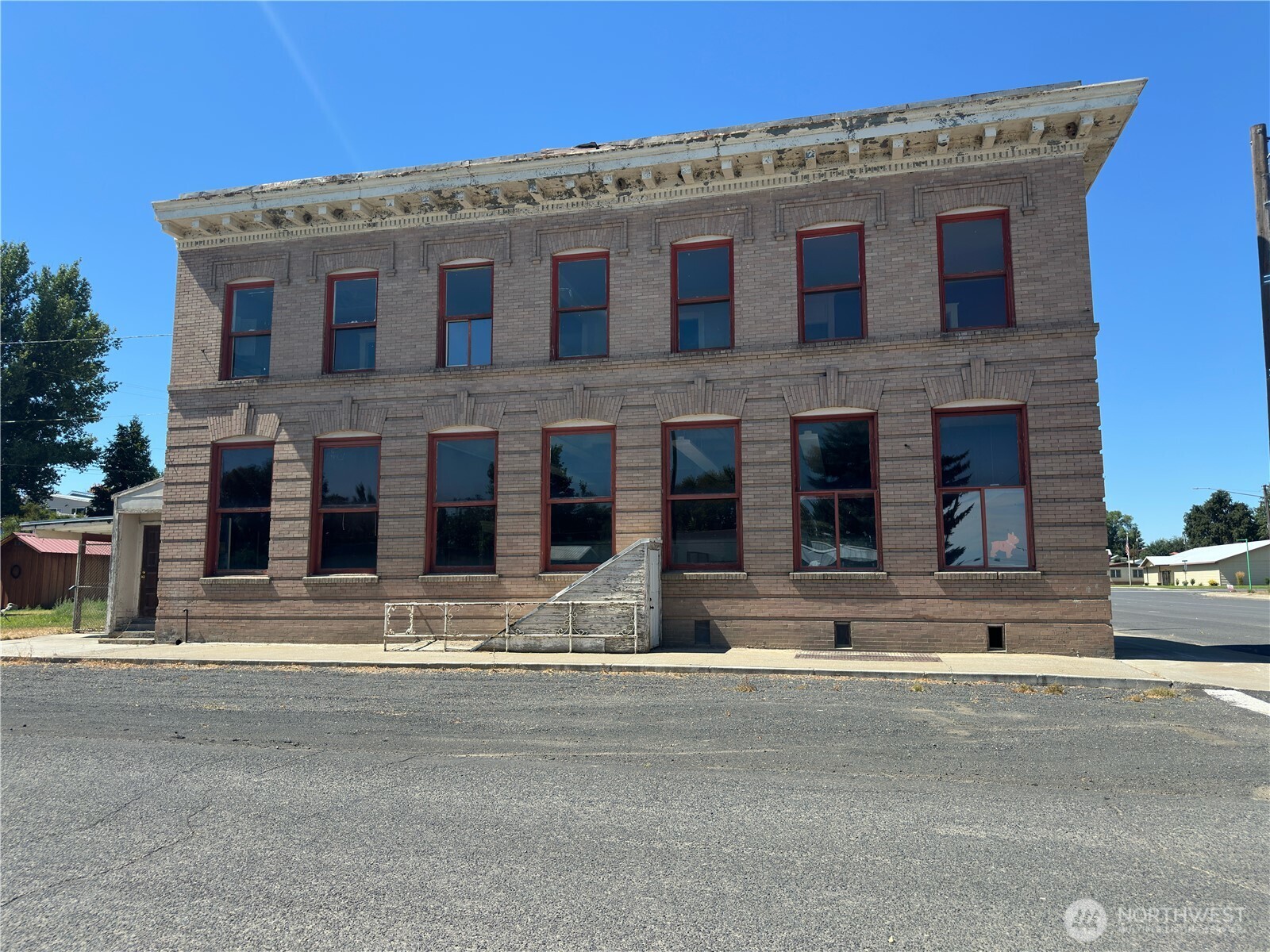 301 W Main Street Almira WA 99103