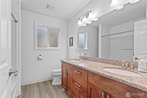 11831 93rd Avenue Ct E Puyallup WA 98373