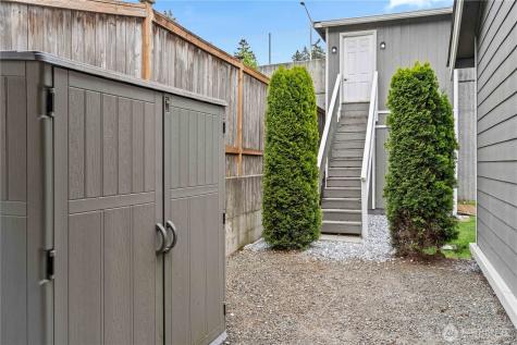 11831 93rd Avenue Ct E Puyallup WA 98373