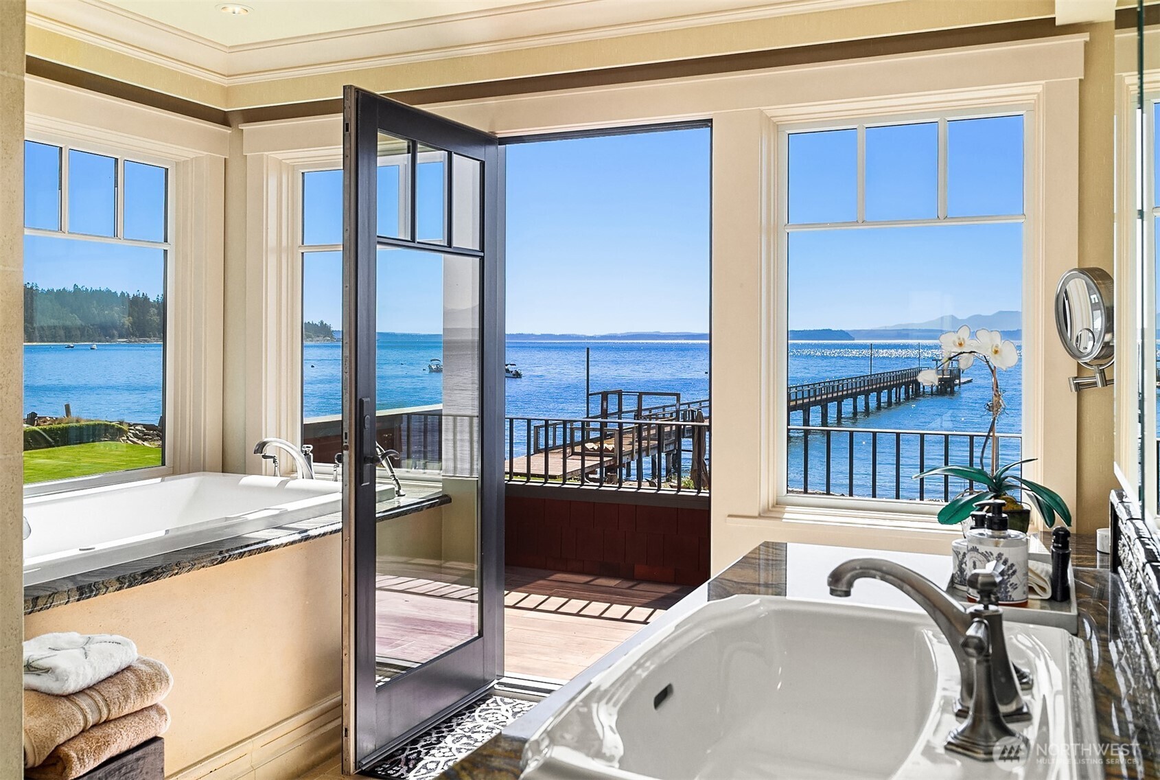 5844 Mutiny Bay Road Freeland WA 98249