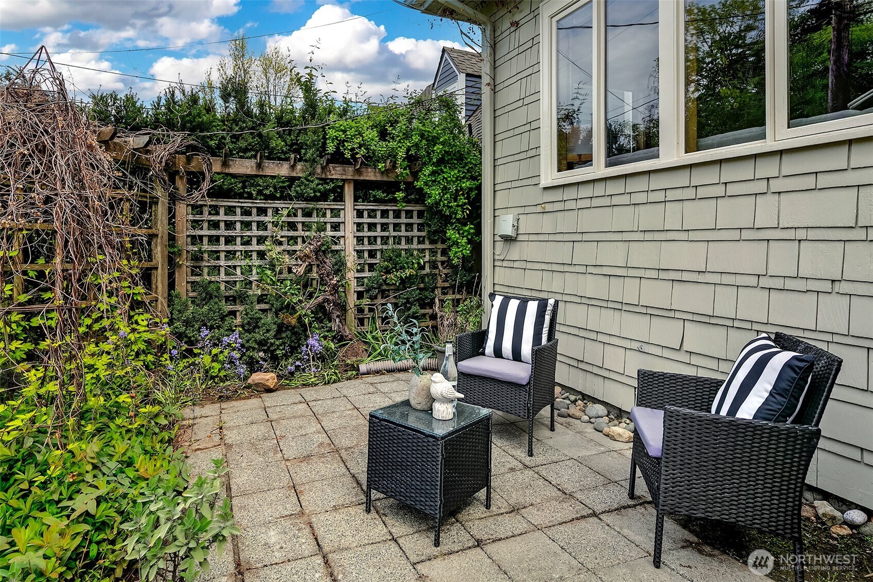 2046 26th Avenue E Seattle WA 98112