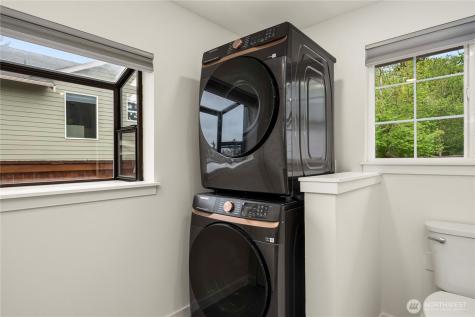 10112 SE 200th Street Kent WA 98031