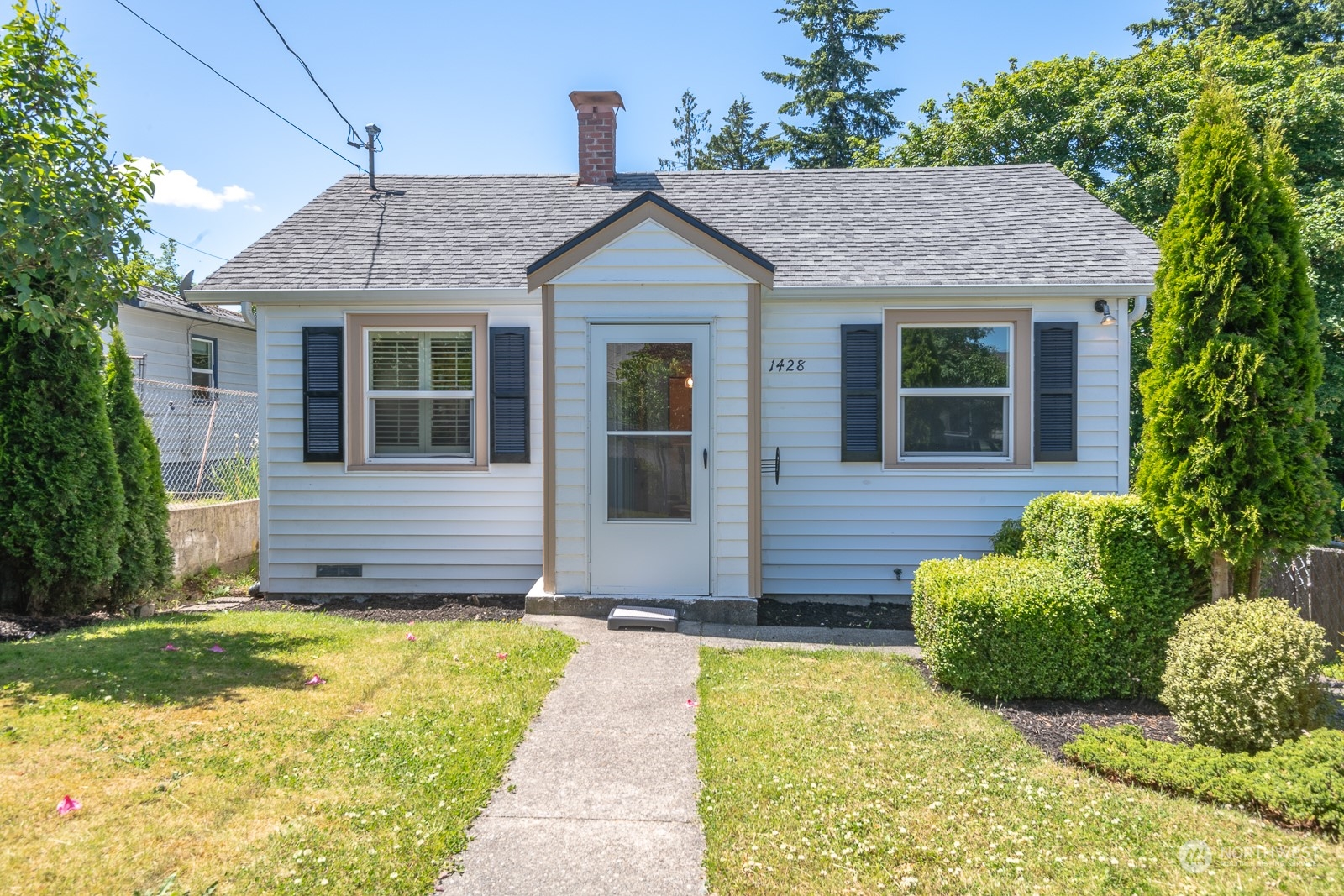 1428 Flower Avenue Port Orchard WA 98366
