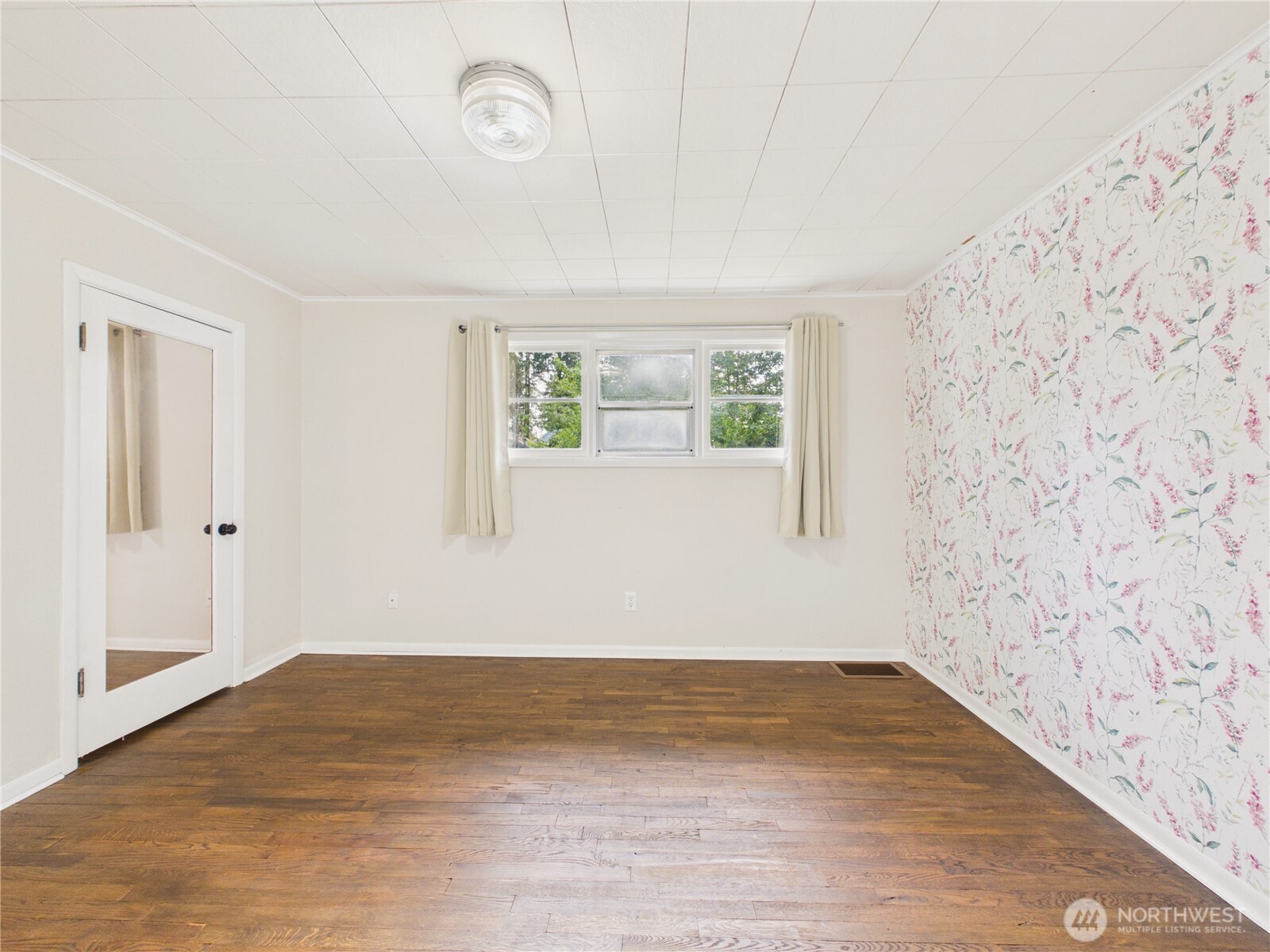 6351 Lake Avenue SW Lakewood WA 98499