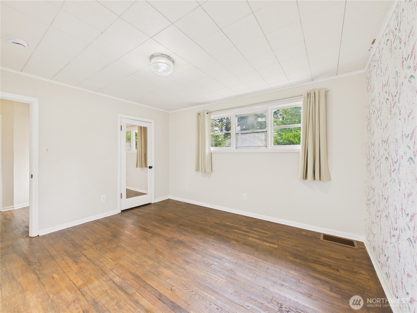 6351 Lake Avenue SW Lakewood WA 98499
