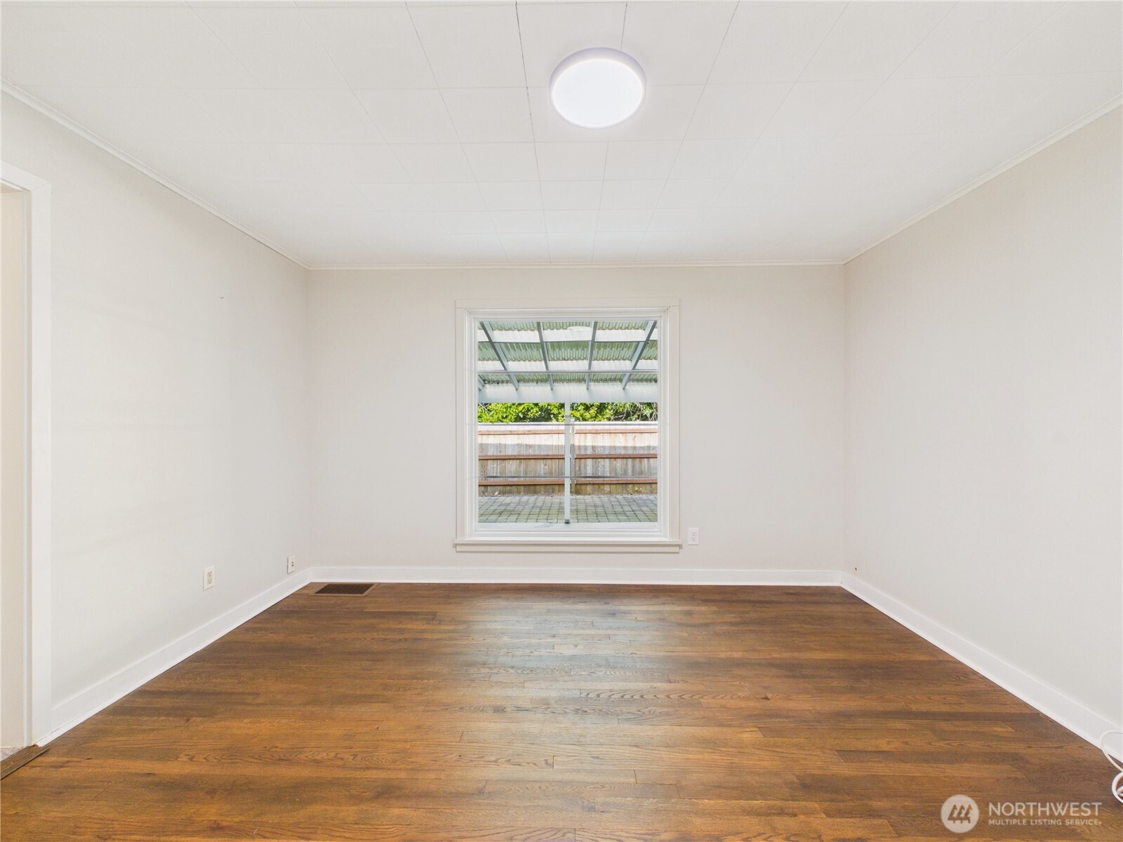 6351 Lake Avenue SW Lakewood WA 98499