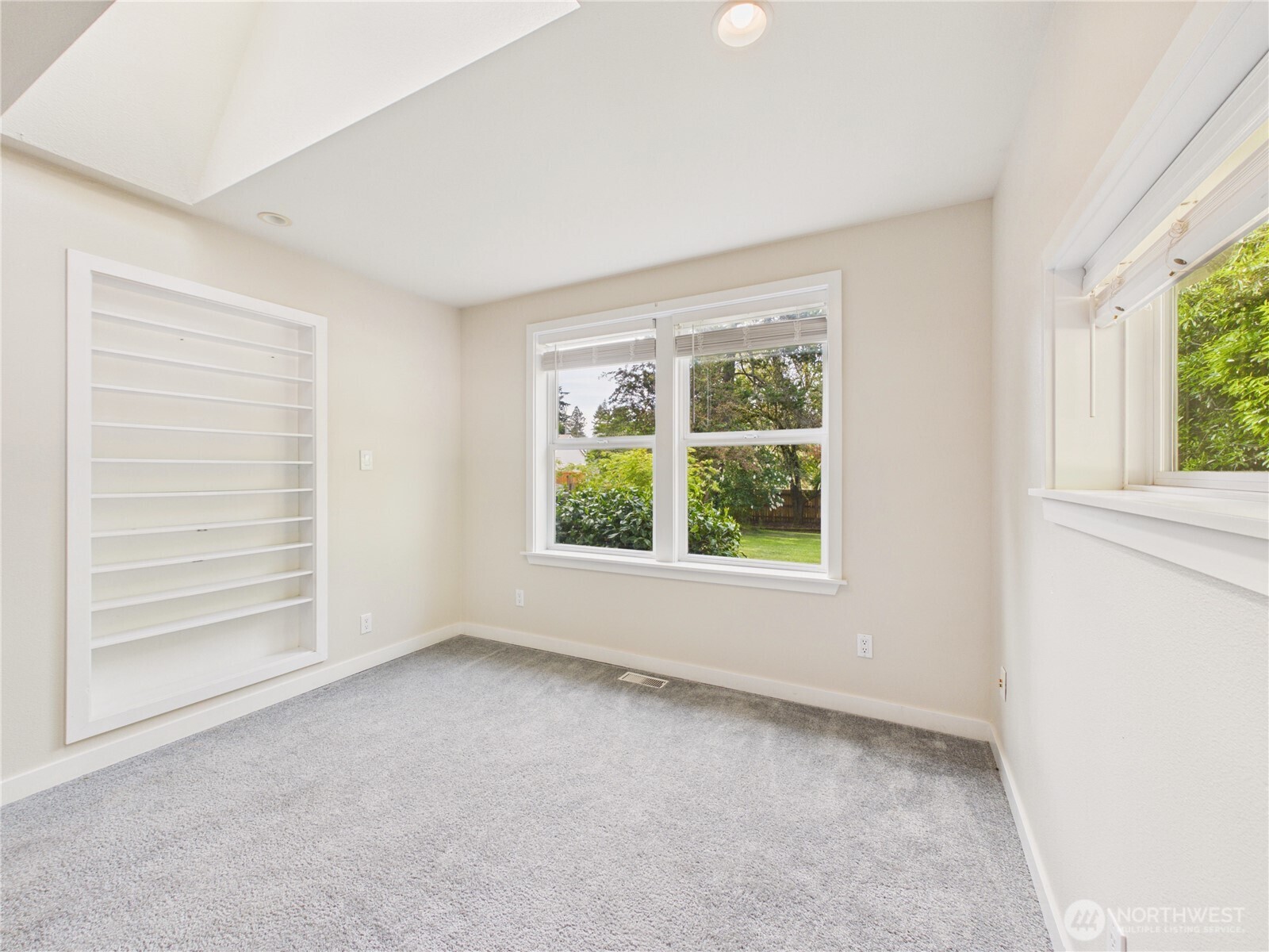 6351 Lake Avenue SW Lakewood WA 98499