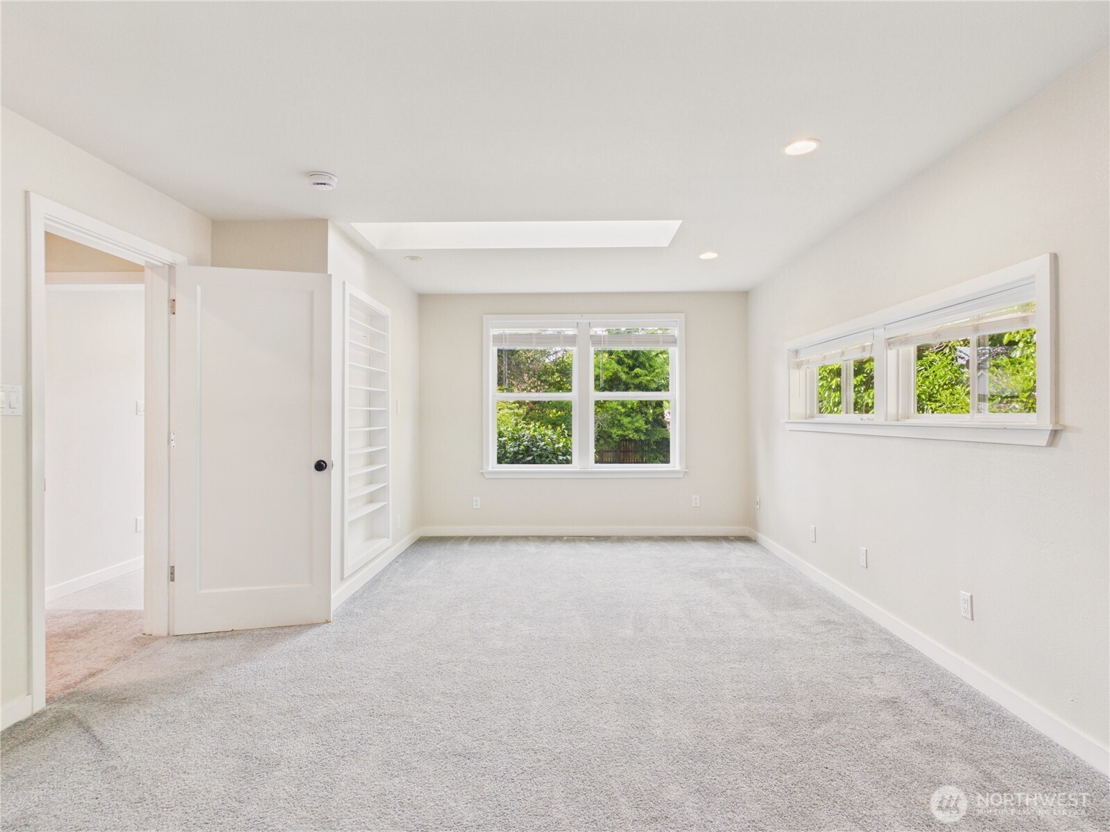 6351 Lake Avenue SW Lakewood WA 98499