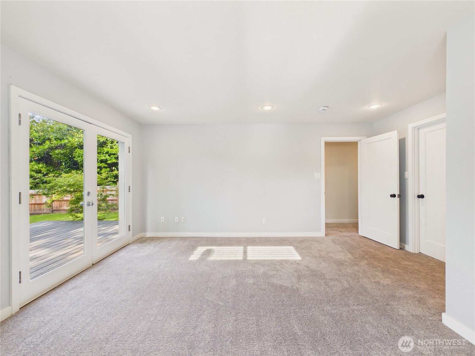 6351 Lake Avenue SW Lakewood WA 98499