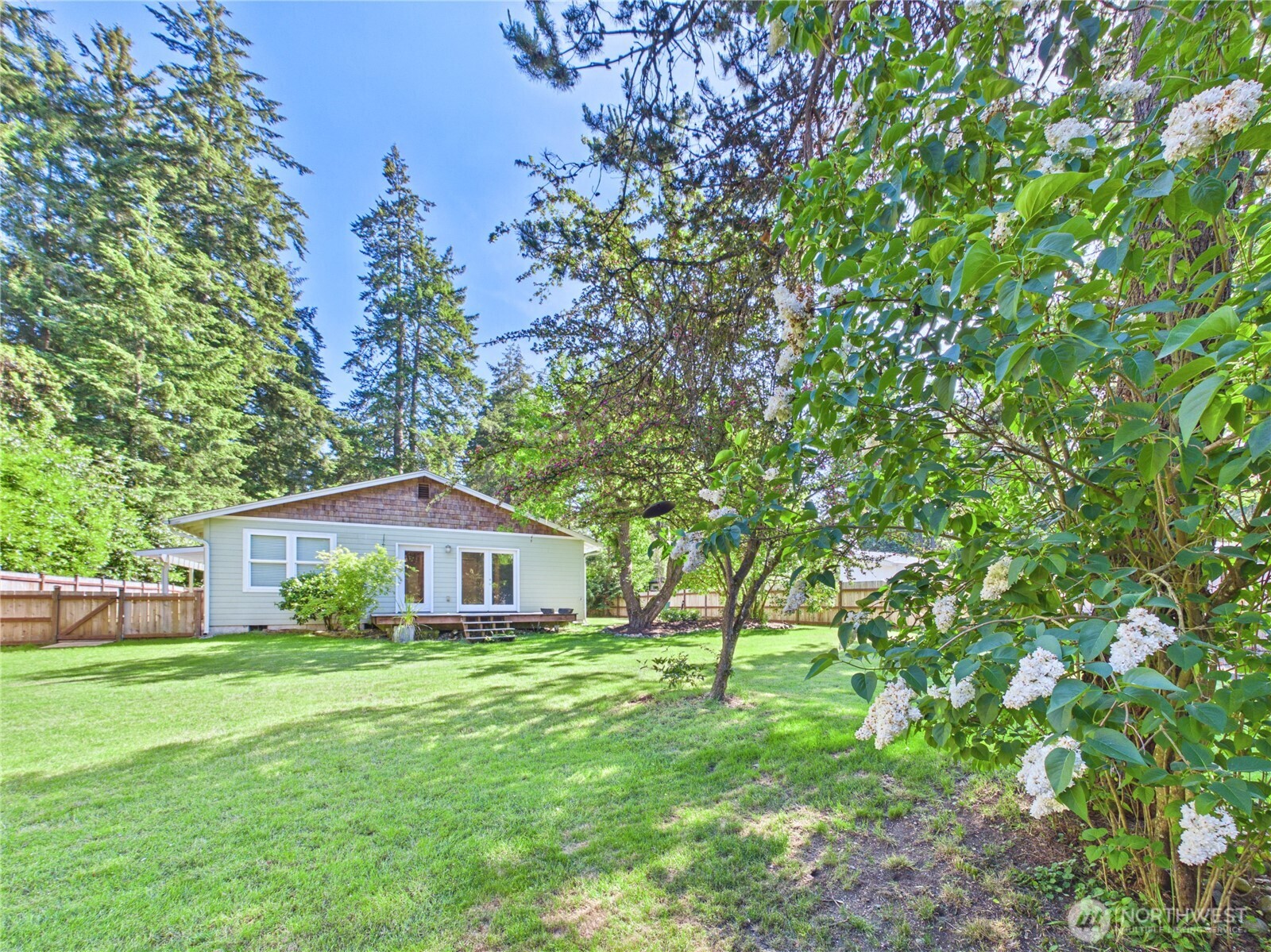 6351 Lake Avenue SW Lakewood WA 98499