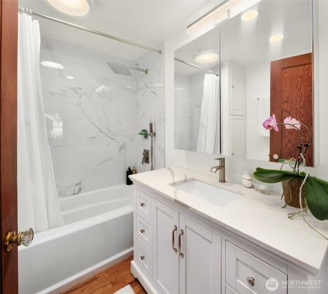 9326 California Avenue SW Seattle WA 98136