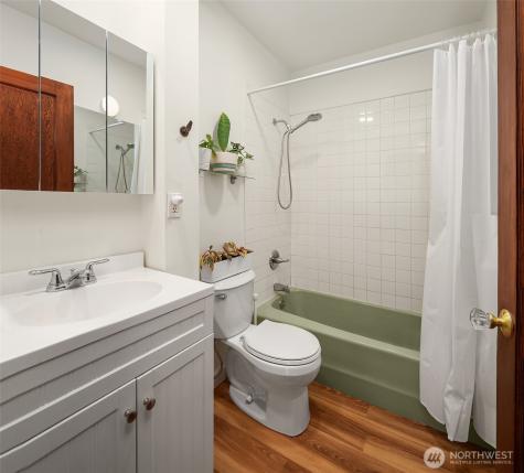 9326 California Avenue SW Seattle WA 98136