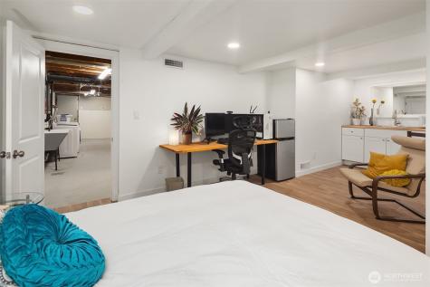 9326 California Avenue SW Seattle WA 98136