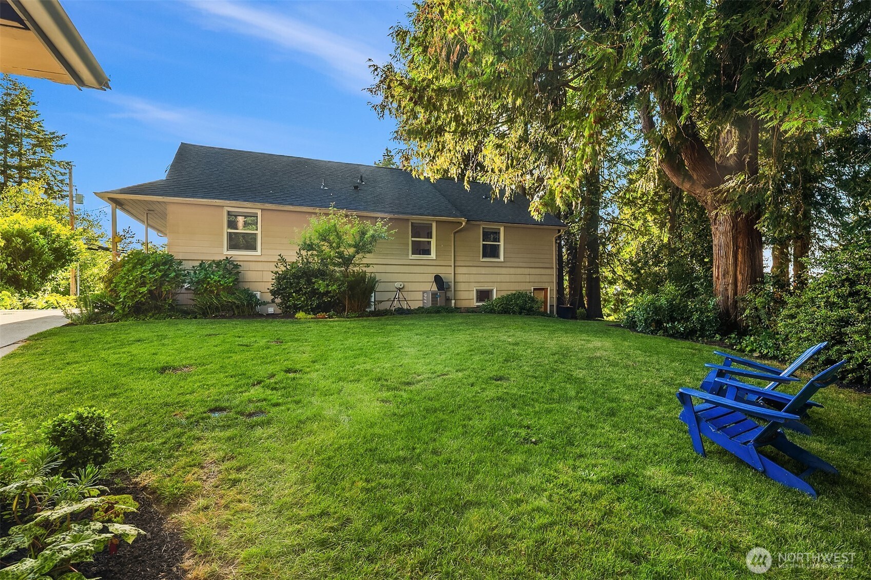 9326 California Avenue SW Seattle WA 98136