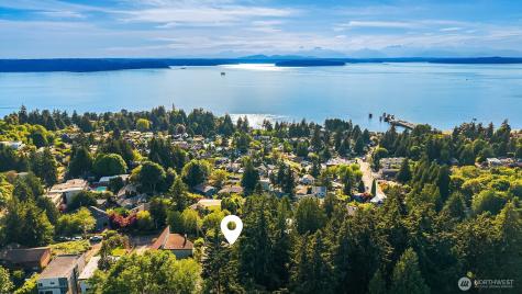 9326 California Avenue SW Seattle WA 98136