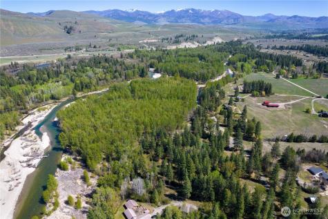 23 Green Road Winthrop WA 98862