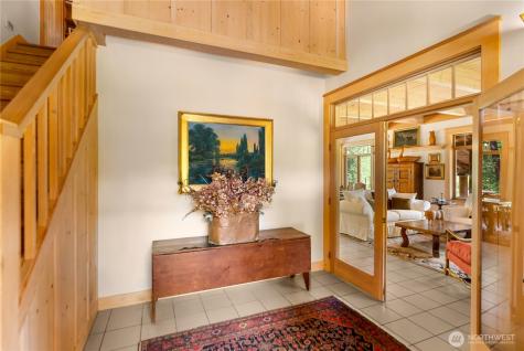 23 Green Road Winthrop WA 98862