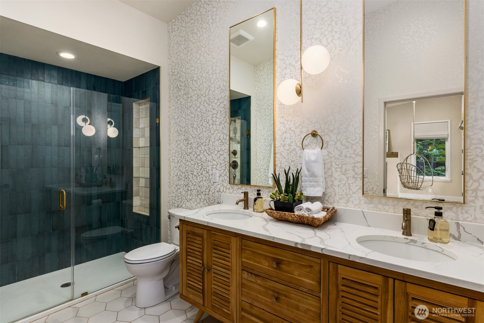 4591 NE Wildlife Court Poulsbo WA 98370