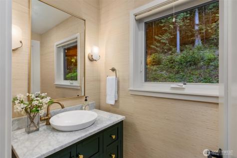 4591 NE Wildlife Court Poulsbo WA 98370