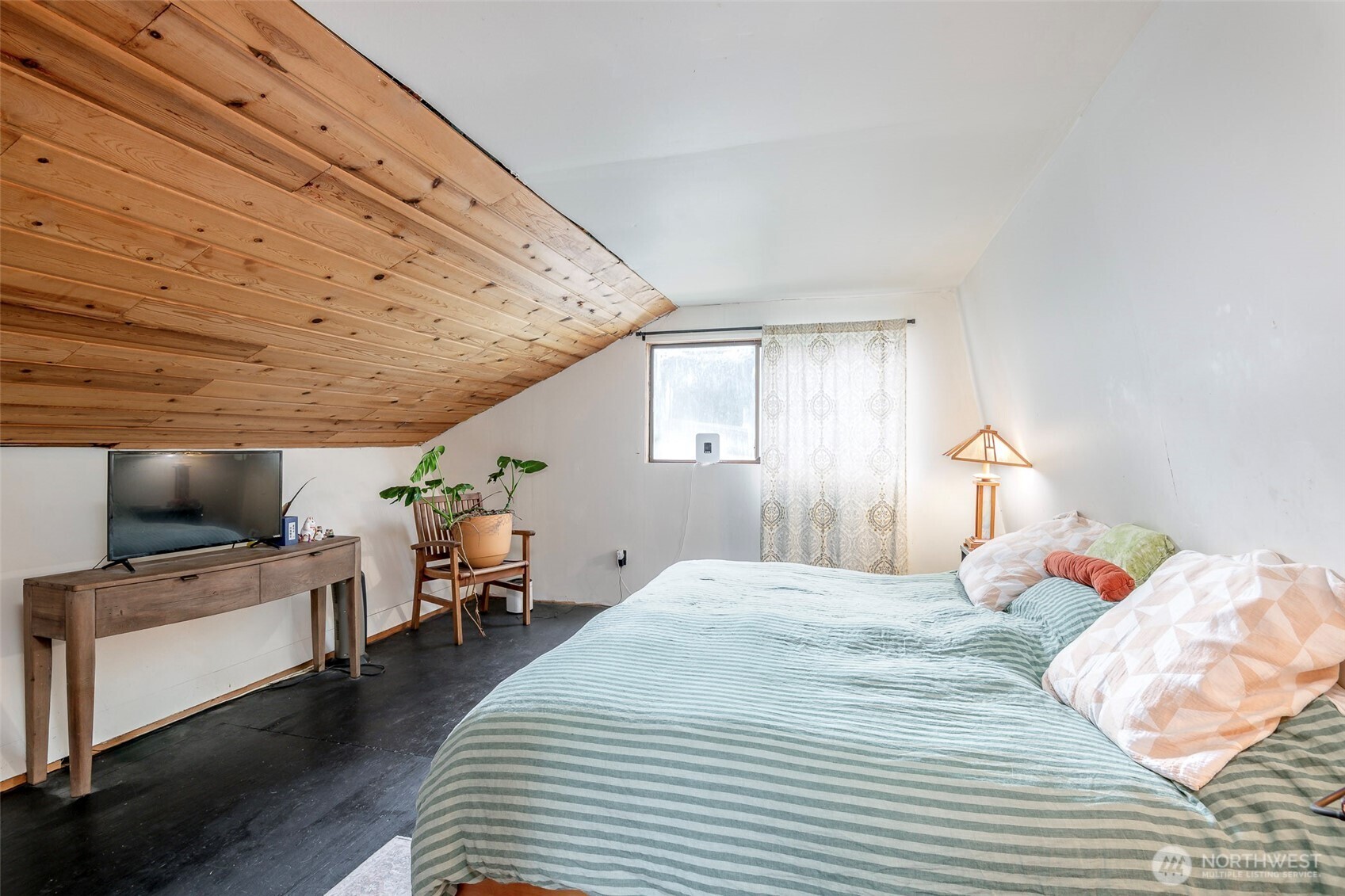 406 E Madrona Boulevard NW Lakebay WA 98349