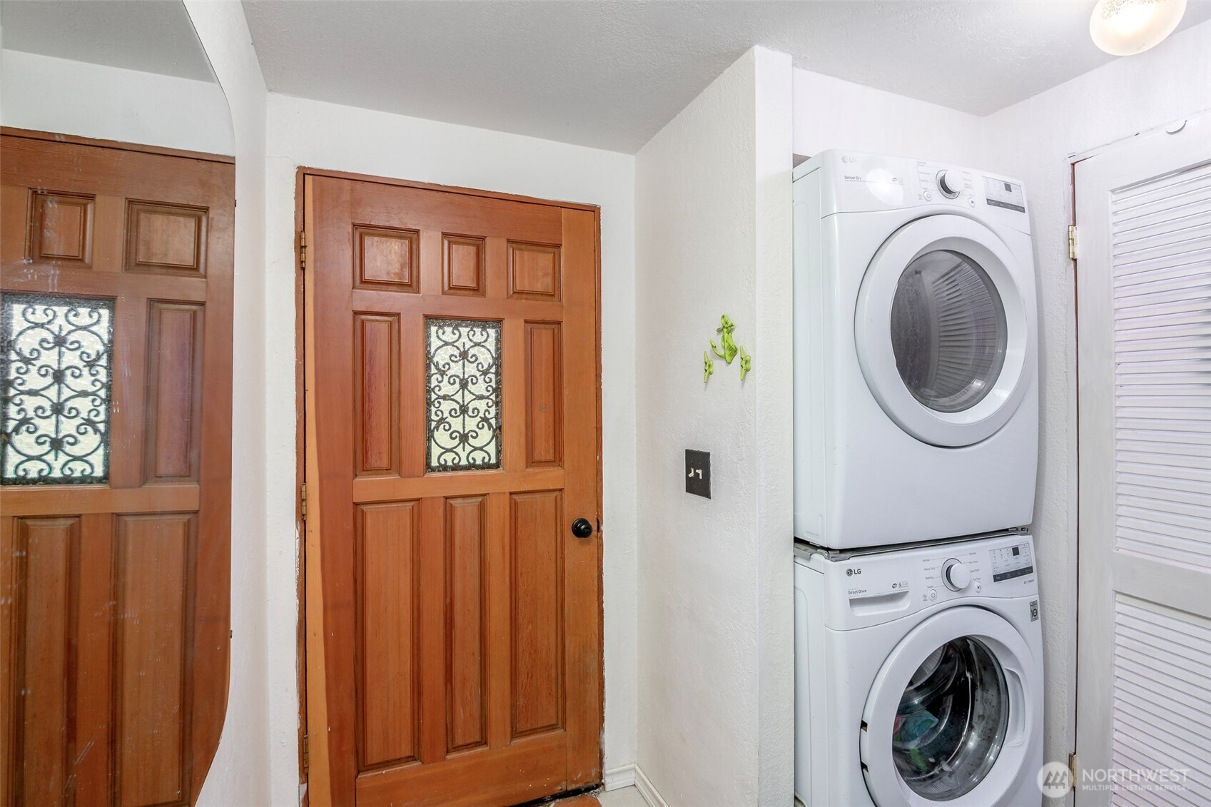 406 E Madrona Boulevard NW Lakebay WA 98349