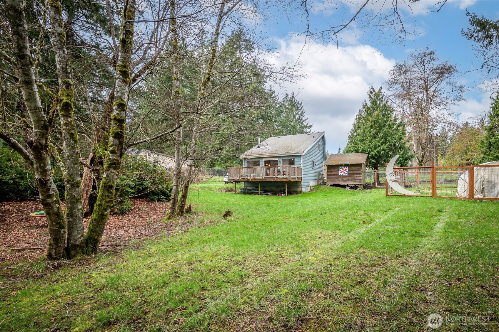 406 E Madrona Boulevard NW Lakebay WA 98349