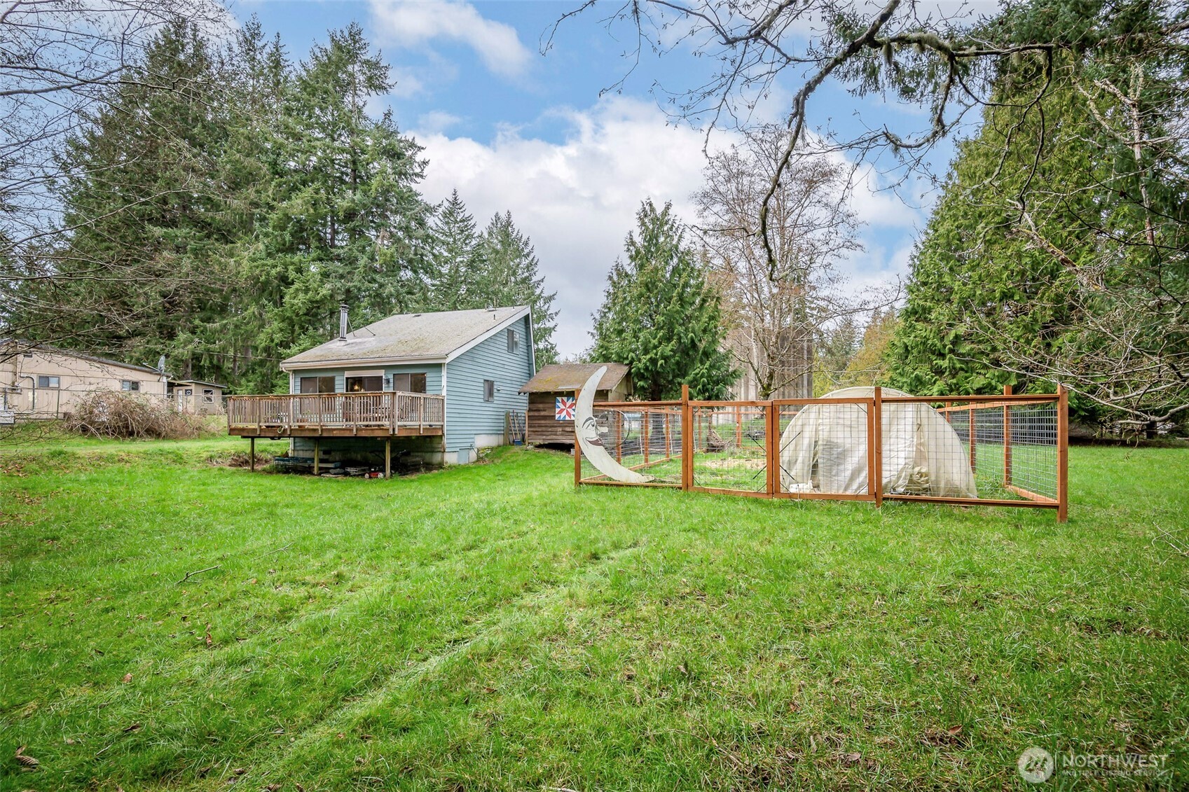 406 E Madrona Boulevard NW Lakebay WA 98349