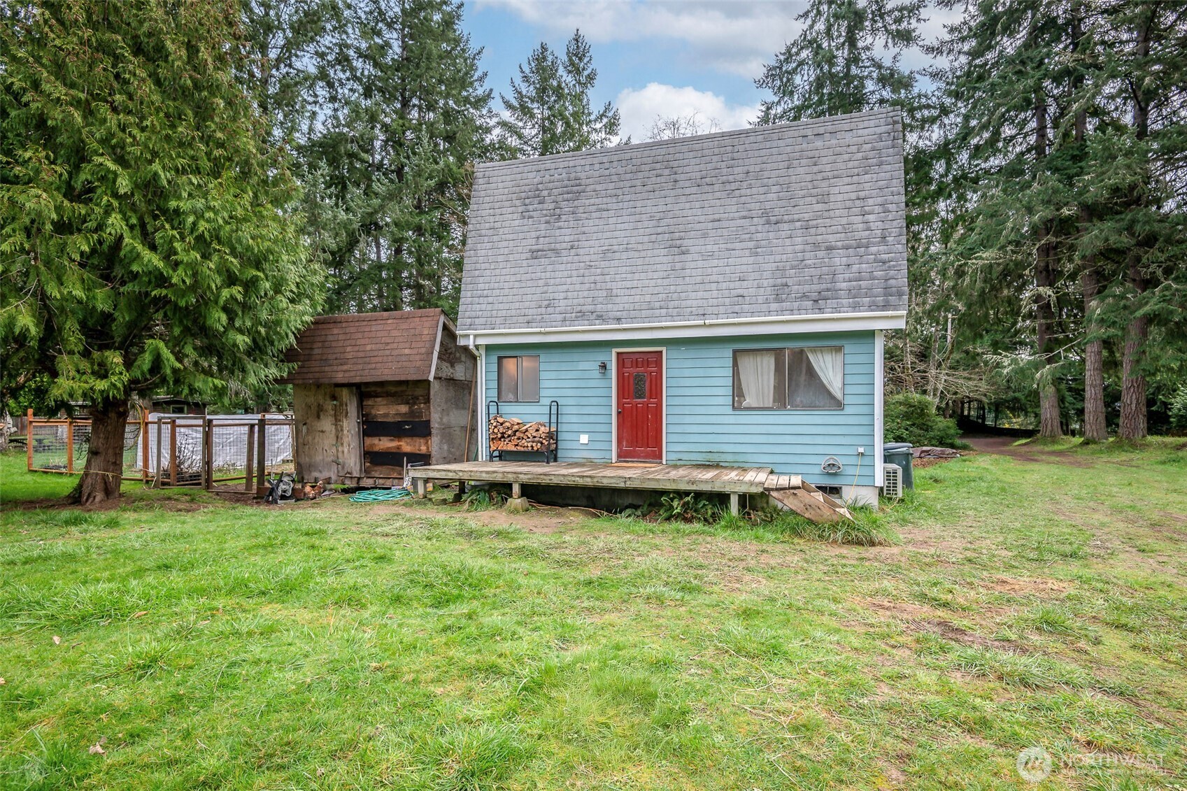 406 E Madrona Boulevard NW Lakebay WA 98349