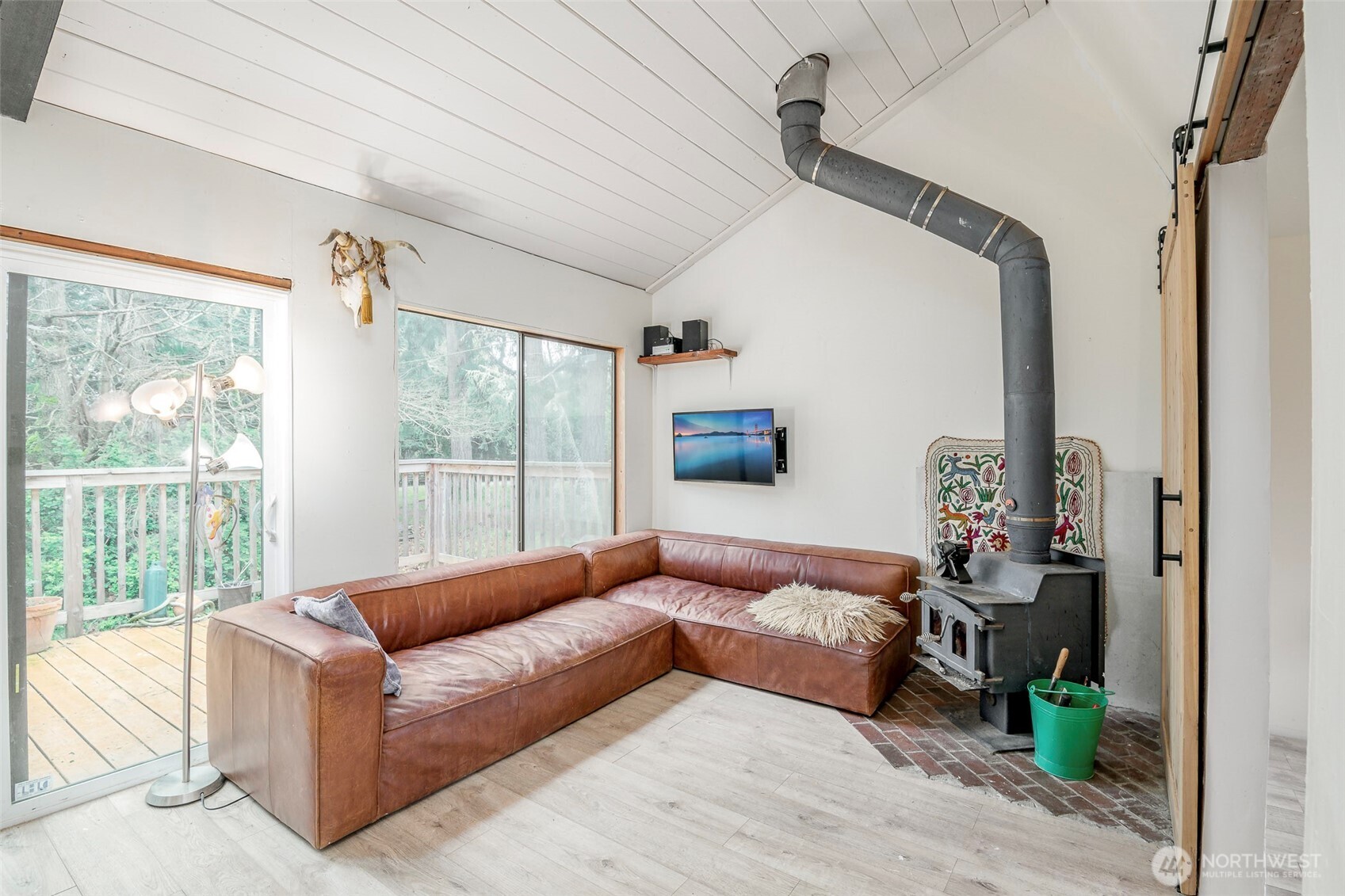 406 E Madrona Boulevard NW Lakebay WA 98349