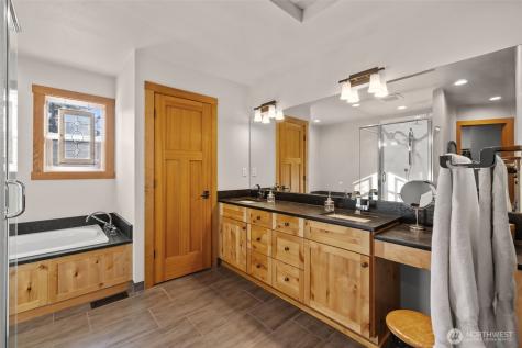 3418 Rose Lane Camano Island WA 98282