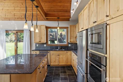 3418 Rose Lane Camano Island WA 98282