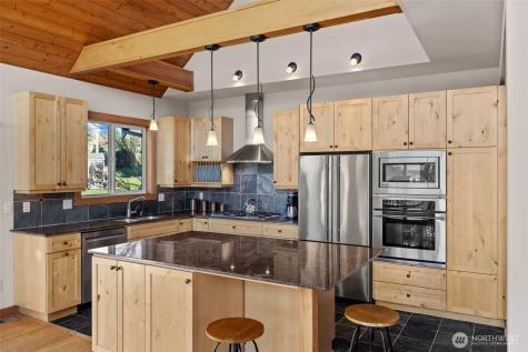 3418 Rose Lane Camano Island WA 98282