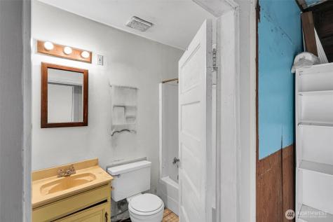 5727 Lombard Avenue Everett WA 98203