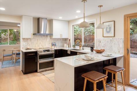 17603 NE 30th Place Redmond WA 98052