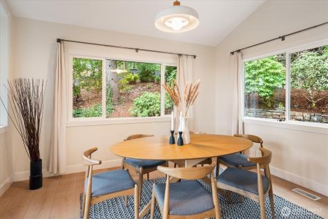 17603 NE 30th Place Redmond WA 98052