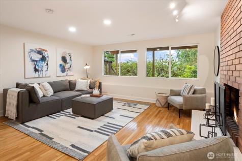 17603 NE 30th Place Redmond WA 98052