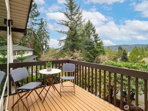 17603 NE 30th Place Redmond WA 98052