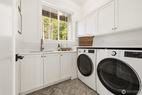26030 NE 29th Place Redmond WA 98053