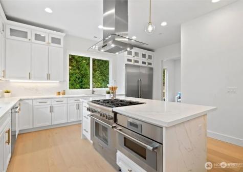 15410 NE 103rd Way Redmond WA 98052