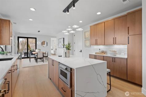 16068 SE 44th Court Bellevue WA 98006