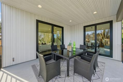 16068 SE 44th Court Bellevue WA 98006