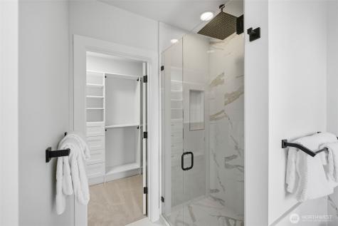 16068 SE 44th Court Bellevue WA 98006