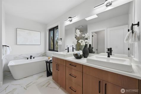 16068 SE 44th Court Bellevue WA 98006