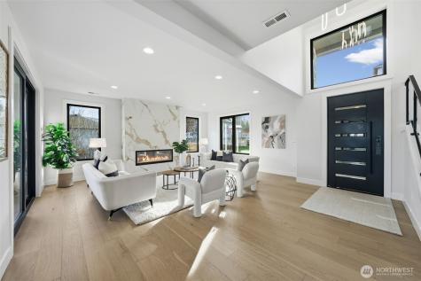 16068 SE 44th Court Bellevue WA 98006