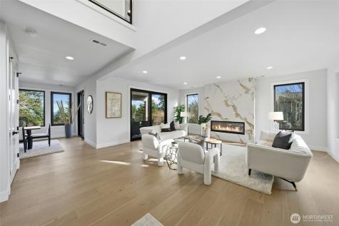 16068 SE 44th Court Bellevue WA 98006